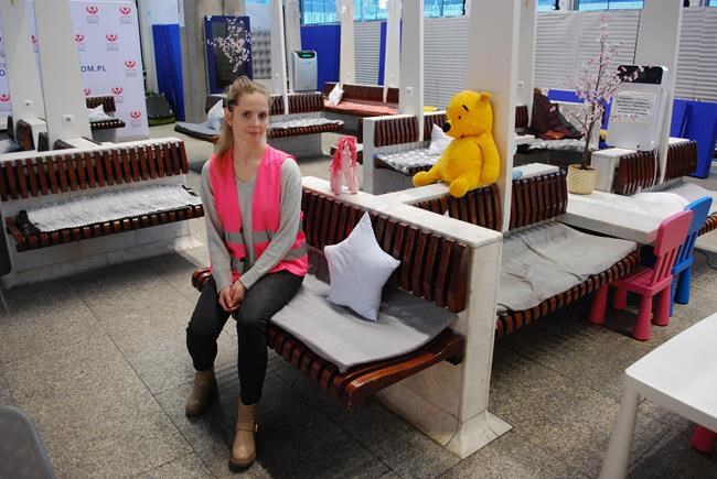 Ukrainian mother approved to come to Canada, but her six-year-old son is not | iNFOnews.ca