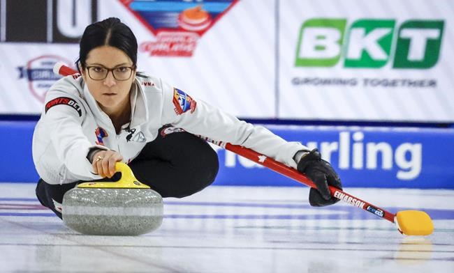 Einarson, Jones set out for history books as Scotties Tournament of Hearts opens | iNFOnews.ca