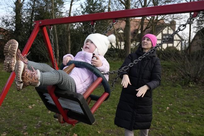 Grieving Ukrainian mom finds refuge in UK, but little solace | iNFOnews.ca