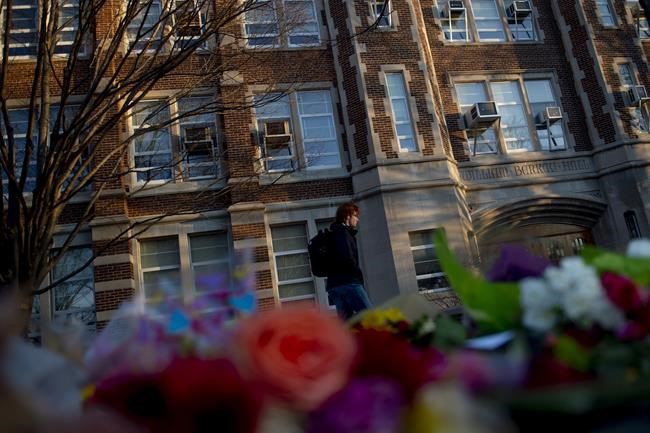 Students, faculty return to Michigan State after shooting | iNFOnews.ca
