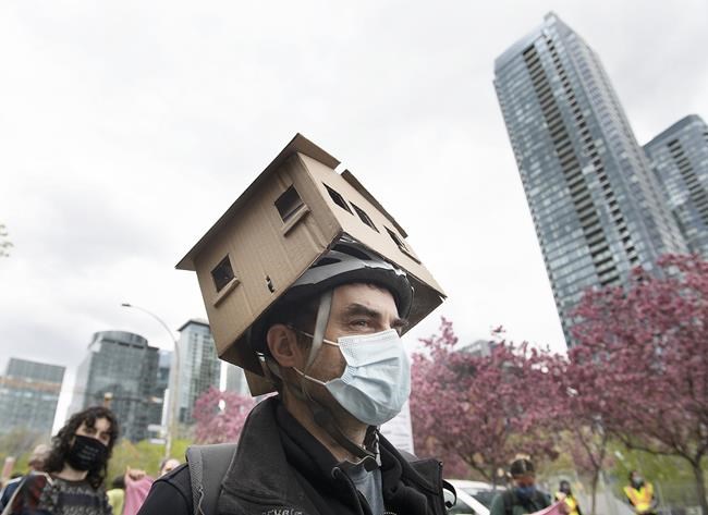 Quebec's social housing stock is crumbling as repair costs rise, tenant group says | iNFOnews.ca Quebec's social housing stock is crumbling as repair costs rise, tenant group says | iNFOnews.ca