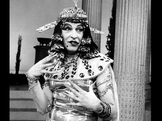 As Tennessee, others target drag shows, many wonder: Why? | iNFOnews.ca