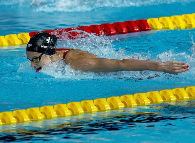 Canada's McIntosh sets new record in 200-metre butterfly win at Pro Swim Series | iNFOnews.ca