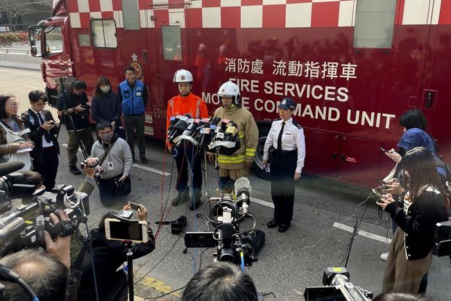 Firefighters battle blaze in Hong Kong shopping district | iNFOnews.ca