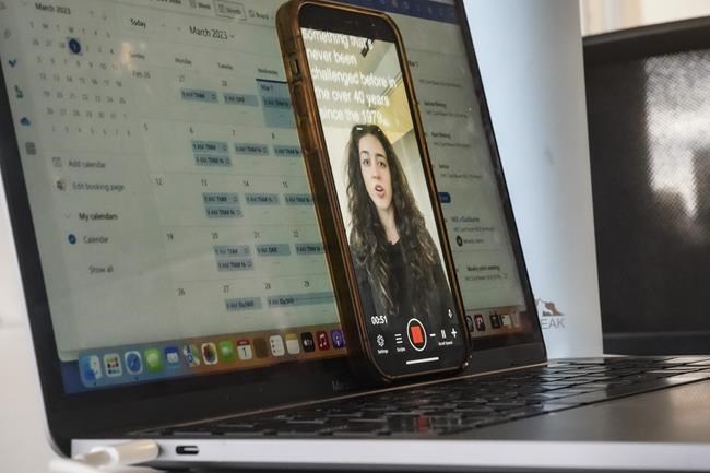 Betting on social media as a news destination for the young | iNFOnews.ca