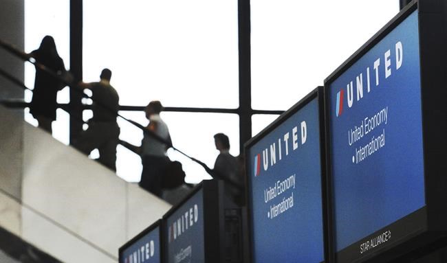 No one hurt when 2 United flights touch at Boston airport | iNFOnews.ca