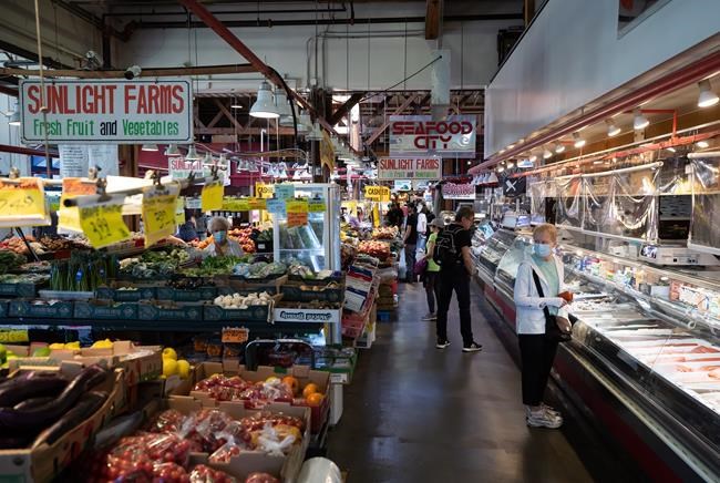 Canadians making fewer trips to the grocery store as inflation pinches: RBC report | iNFOnews.ca Canadians making fewer trips to the grocery store as inflation pinches: RBC report | iNFOnews.ca