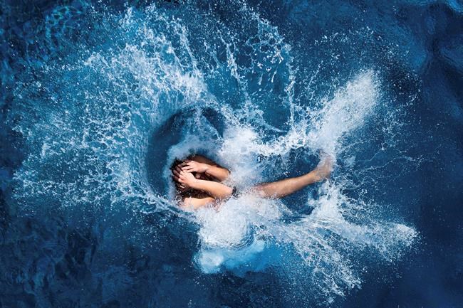 Berlin to let everyone go topless at public swimming pools | iNFOnews.ca