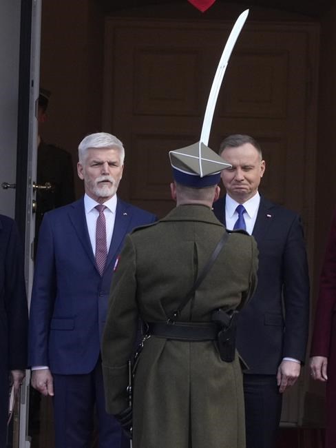Polish, Czech leaders discuss regional security, energy | iNFOnews.ca