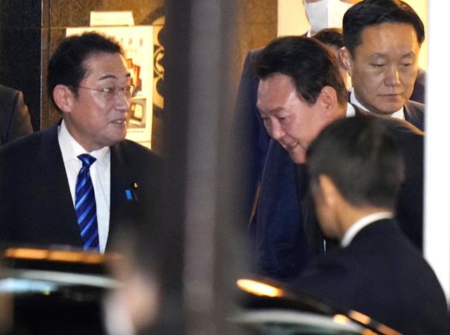 Japan, South Korea renew ties at Tokyo summit | iNFOnews.ca