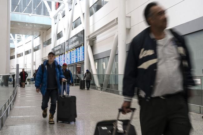 How air passenger complaints ballooned to 42,000-plus | iNFOnews.ca