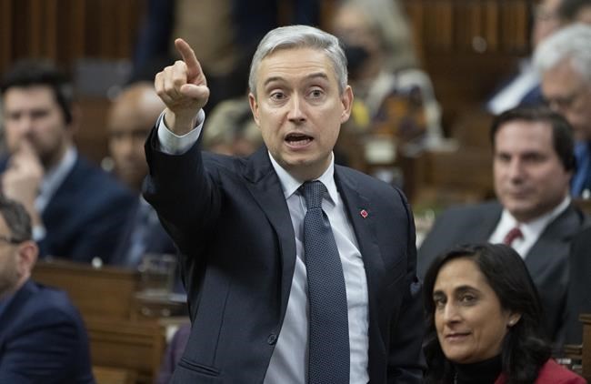 CRTC looking into wireless roaming fee hikes as industry minister signals concern | iNFOnews.ca CP220809168