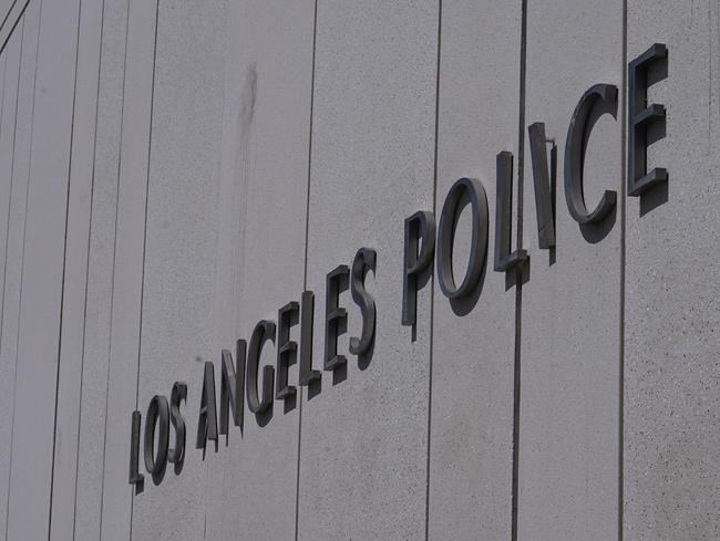 Names, photos of Los Angeles undercover police posted online | iNFOnews.ca
