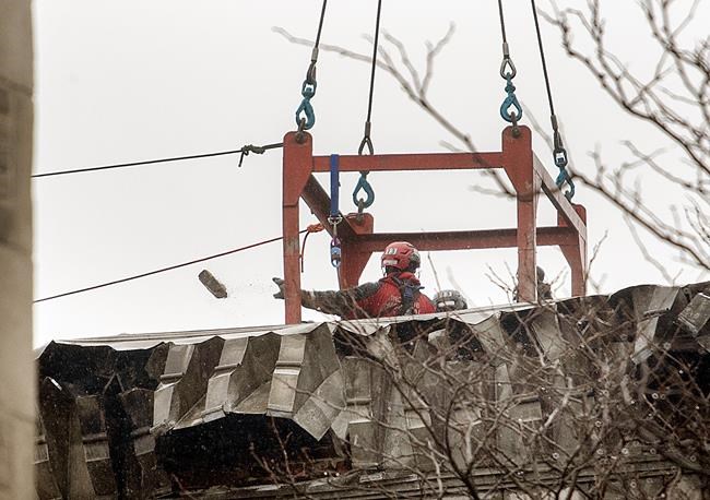 Questions raised about safety of Old Montreal building destroyed by fatal fire | iNFOnews.ca Questions raised about safety of Old Montreal building destroyed by fatal fire | iNFOnews.ca