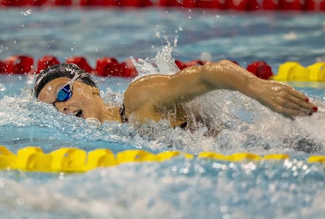 Canadian swimmer McIntosh sets women's world record in 400-metre freestyle | iNFOnews.ca