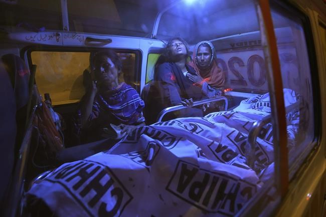 Stampede at food distribution center kills 11 in Pakistan | iNFOnews.ca