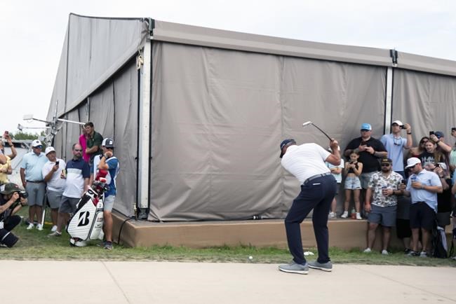 Rodgers leads Texas Open, Canadian Conners by 1 stroke | iNFOnews.ca CP2060580209