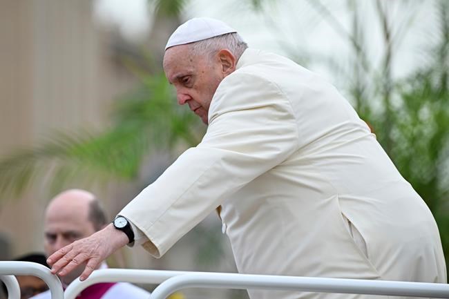 Rebounding Pope Francis marks Palm Sunday in Vatican square | iNFOnews.ca