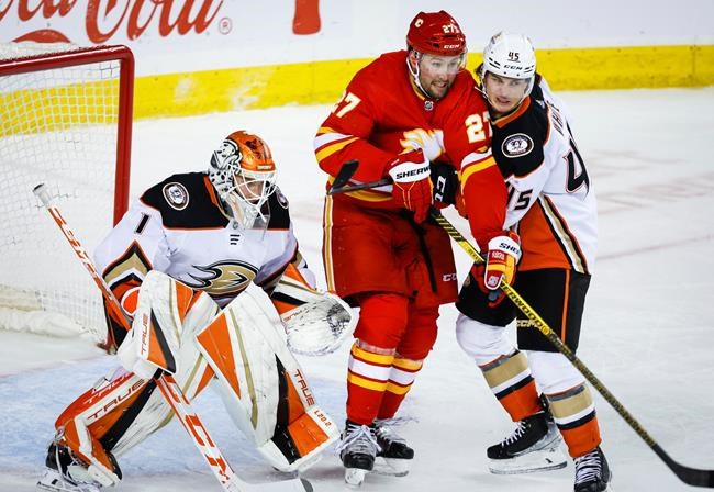 Calgary Flames edge Anaheim Ducks 5-4 to stay in the NHL playoff hunt | iNFOnews.ca Calgary Flames edge Anaheim Ducks 5-4 to stay in the NHL playoff hunt | iNFOnews.ca