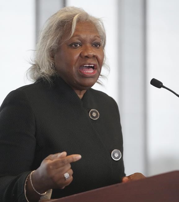 Minnesota college head to retire after Islamic art dispute | iNFOnews.ca Minnesota college head to retire after Islamic art dispute | iNFOnews.ca