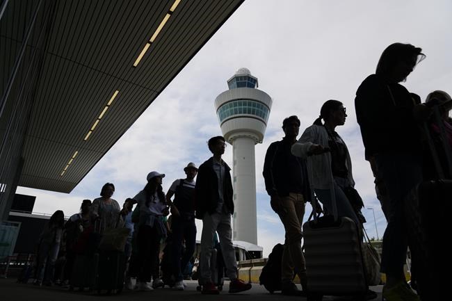 Dutch court nixes plan to reduce flights at Schiphol Airport | iNFOnews.ca Dutch court nixes plan to reduce flights at Schiphol Airport | iNFOnews.ca