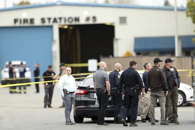 Man kills hostage at California park after wounding officer | iNFOnews.ca Man kills hostage at California park after wounding officer | iNFOnews.ca