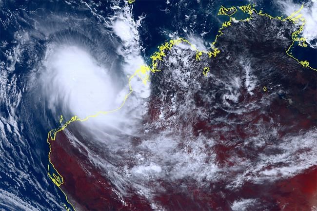 Australia's most powerful cyclone in 8 years to cross coast | iNFOnews.ca