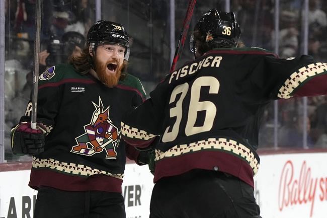 Garland's hat trick gives Canucks 5-4 OT win over Coyotes | iNFOnews.ca