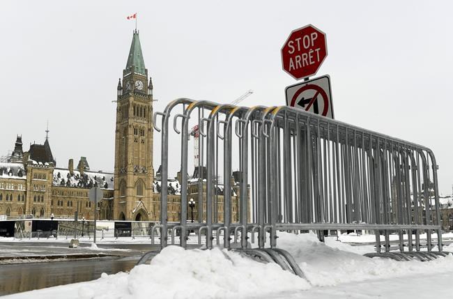 Ottawa mayor declined feds' offer to take over street in front of Parliament Hill | iNFOnews.ca Ottawa mayor declined feds' offer to take over street in front of Parliament Hill | iNFOnews.ca