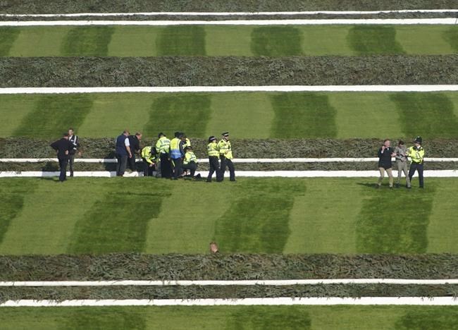 More than 100 arrested as activists delay Grand National | iNFOnews.ca More than 100 arrested as activists delay Grand National | iNFOnews.ca