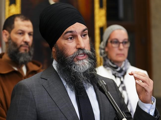 NDP, Bloc accuse Poilievre of threatening French, Quebec culture with stance on CBC | iNFOnews.ca