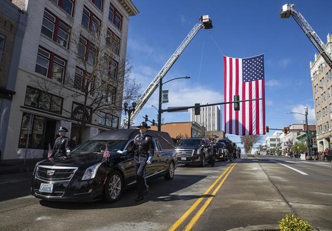 Man who killed Washington police officer gets life sentence | iNFOnews.ca