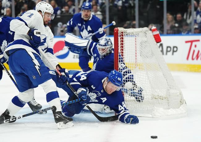 Lightning score early, often on the way to embarrassing Maple Leafs 7-3 in Game 1 | iNFOnews.ca Lightning score early, often on the way to embarrassing Maple Leafs 7-3 in Game 1 | iNFOnews.ca