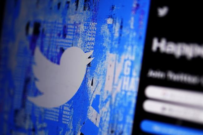 Twitter begins removing blue checks from users who don't pay | iNFOnews.ca Twitter begins removing blue checks from users who don't pay | iNFOnews.ca