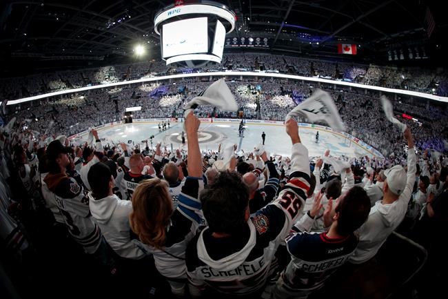 Fans, "whiteout" tradition leaving impression as Jets look to even playoff series | iNFOnews.ca