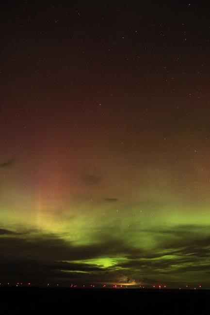 Severe solar storm creates dazzling auroras farther south | iNFOnews.ca Severe solar storm creates dazzling auroras farther south | iNFOnews.ca