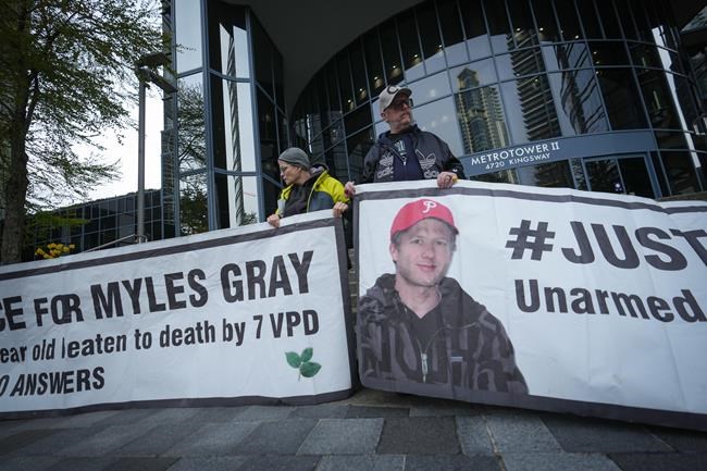 Myles Gray had swollen airway, blood in his throat after police beating: paramedic | iNFOnews.ca