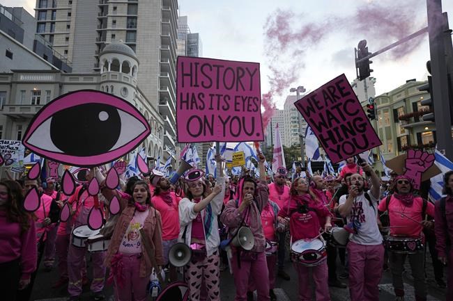 Israelis rally for 17th week against judicial overhaul plans | iNFOnews.ca Israelis rally for 17th week against judicial overhaul plans | iNFOnews.ca