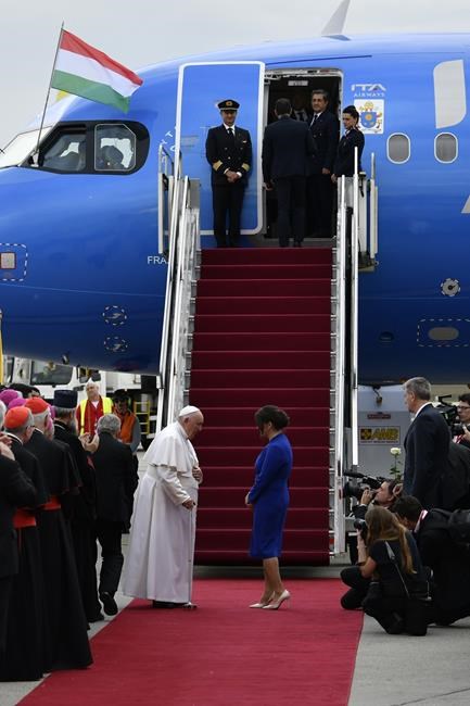 Pope speaks of secret peace 'mission,' help for Ukraine kids | iNFOnews.ca