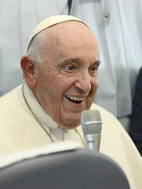 Pope voices willingness to return Indigenous loot, artifacts | iNFOnews.ca