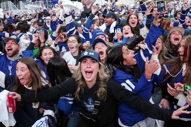 Packed bars, busy downtown streets expected in Toronto as Maple Leafs take on Florida | iNFOnews.ca Packed bars, busy downtown streets expected in Toronto as Maple Leafs take on Florida | iNFOnews.ca
