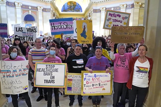 Oklahoma governor signs gender-affirming care ban for kids | iNFOnews.ca Oklahoma governor signs gender-affirming care ban for kids | iNFOnews.ca