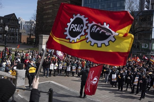 Public employees' remote work agreement just the beginning: labour expert | iNFOnews.ca Public employees' remote work agreement just the beginning: labour expert | iNFOnews.ca