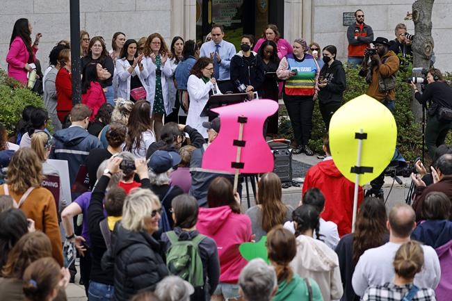 North Carolina House OKs bill tightening abortion limits | iNFOnews.ca CP2006623878
