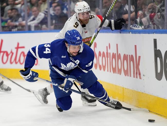 NHL fines Panthers' Benett $5K for cross-checking Maple Leafs' Bunting | iNFOnews.ca
