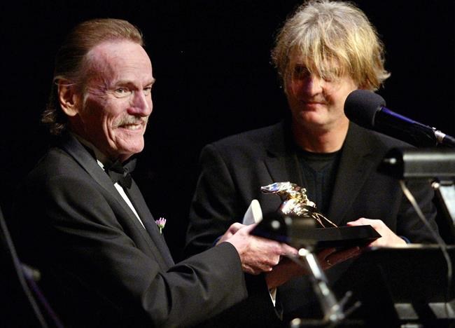 Cummings, Cochrane among musicians who say they'll play Lightfoot tribute: friend | iNFOnews.ca Cummings, Cochrane among musicians who say they'll play Lightfoot tribute: friend | iNFOnews.ca