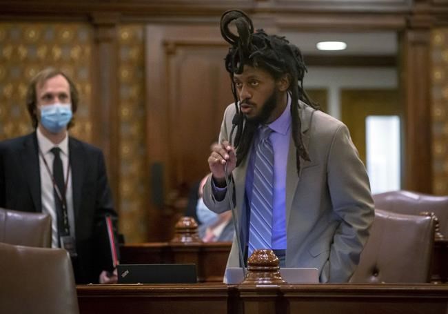 Illinois moves toward gender inclusivity as others move away | iNFOnews.ca