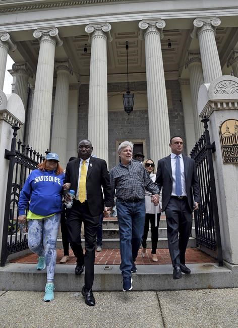 Crump: Abuse victims set to sue Baltimore Archdiocese | iNFOnews.ca Crump: Abuse victims set to sue Baltimore Archdiocese | iNFOnews.ca