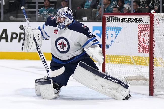Jets goalie Hellebuyck named Vezina Trophy finalist for third time | iNFOnews.ca