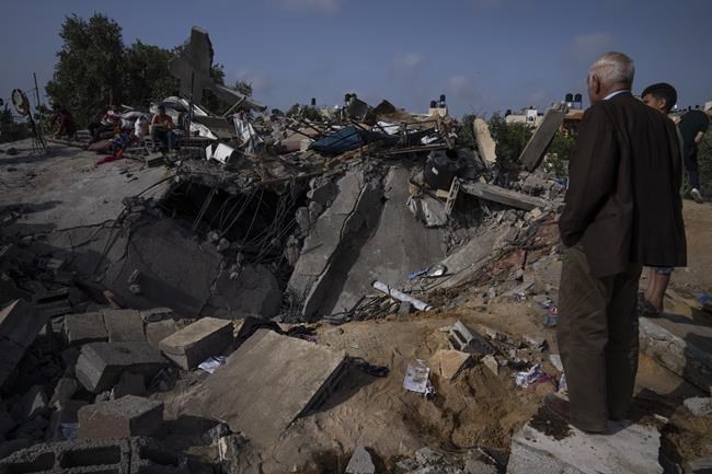 Palestinian militants fire more rockets, as Israeli airstrikes hit Gaza despite cease-fire efforts | iNFOnews.ca